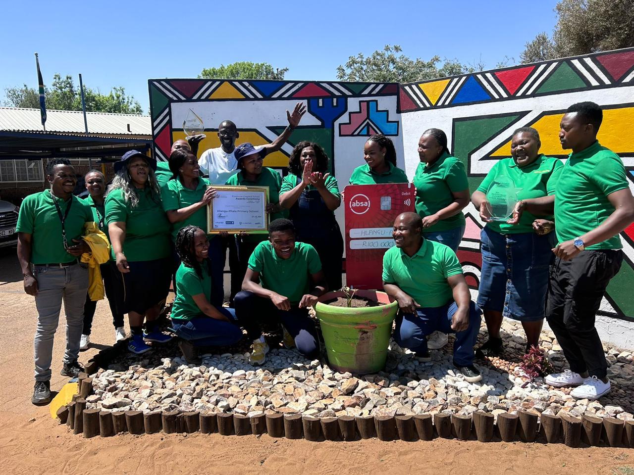 Hlangu-Phala Primary scoops R100 000 and Rwanda trip for Mpumalanga cleanest school title