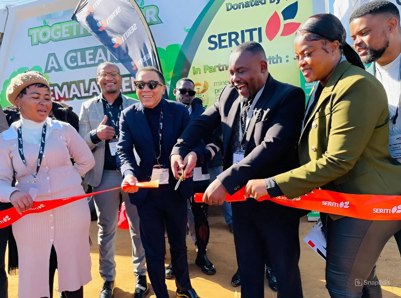 Seriti Power and Ikeja handover two trucks and WiFi network in Klarinet