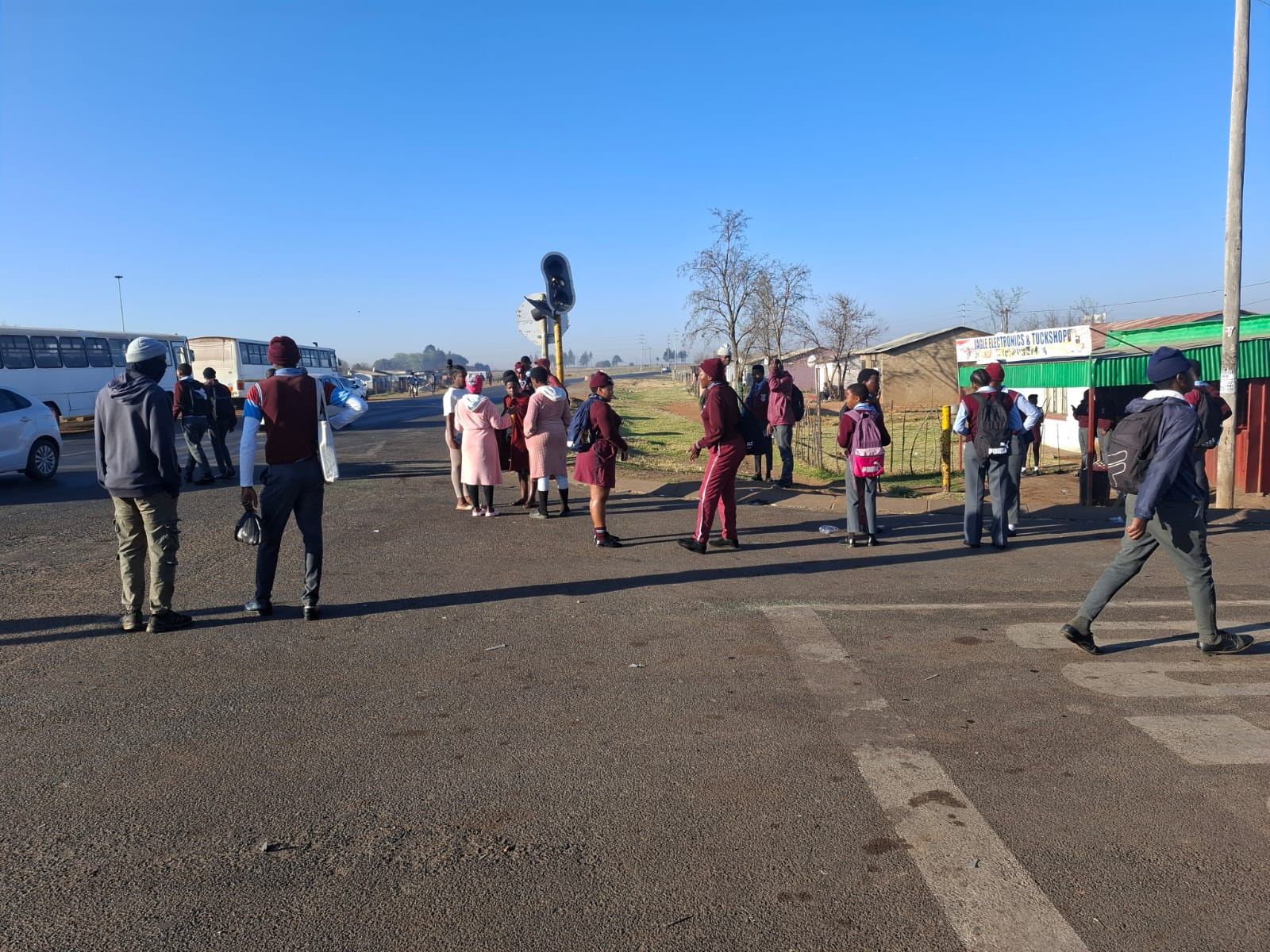 Vukuzenzele learners protest over scholar transport crisis