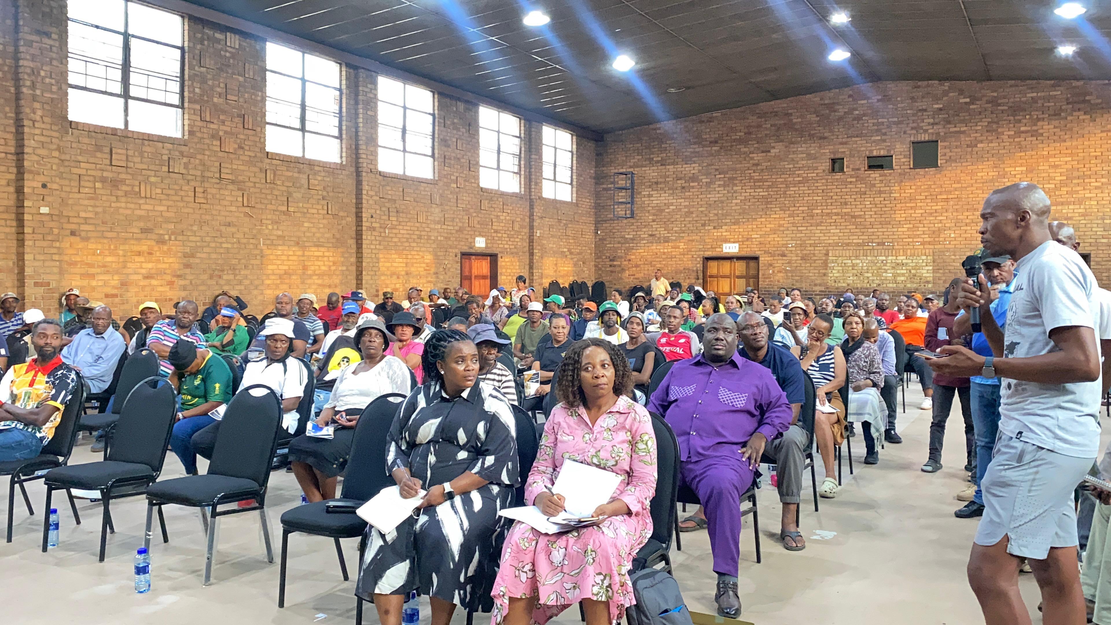 Residents raise crime concerns at eMalahleni safety hearing